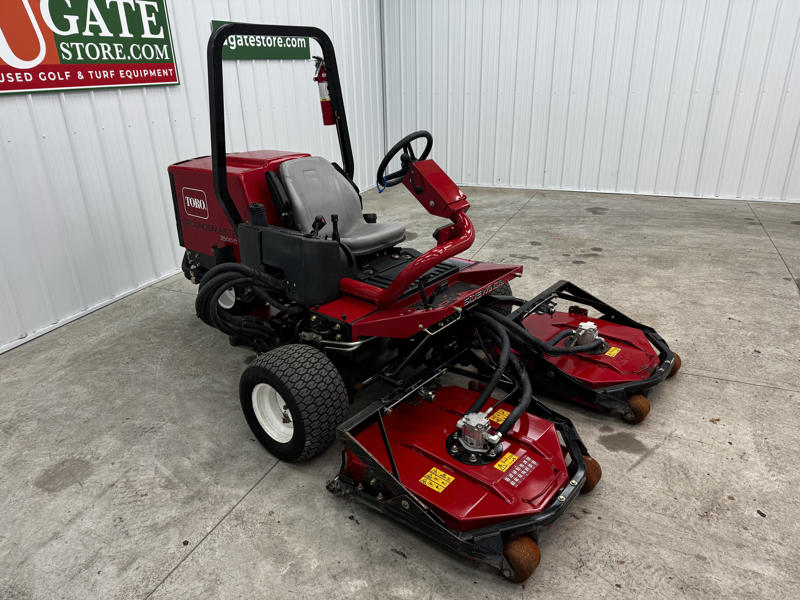 226-417_Toro-Groundsmaster-3500-Sidewinder-Diesel-3WD-Contouring-Mower-3-800×600-1