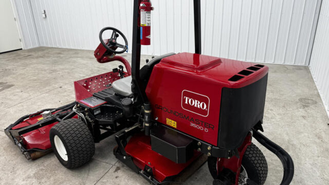 226-417_Toro-Groundsmaster-3500-Sidewinder-Diesel-3WD-Contouring-Mower-5-800×600-1