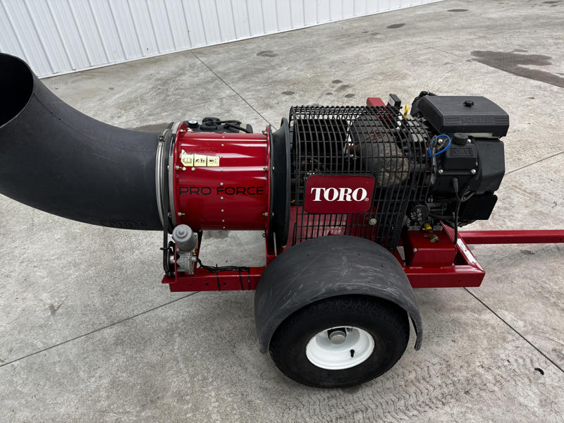 226-427_Toro-Pro-Force-Blower-3-800×600-1