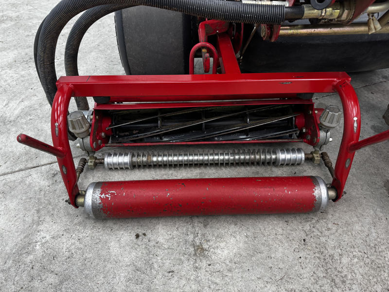 226-431_Toro-Greensmaster-3150-Greens-Mower-2-800×600-1