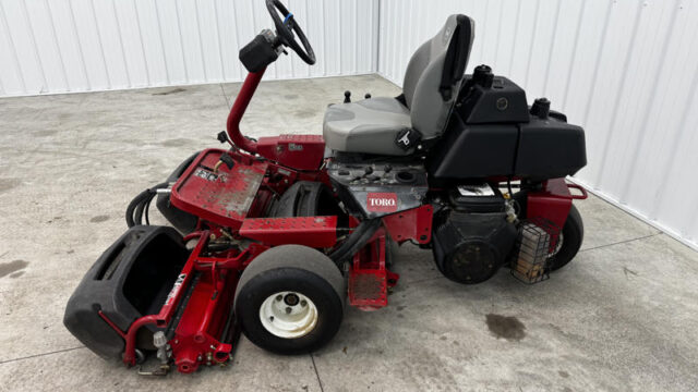 226-431_Toro-Greensmaster-3150-Greens-Mower-6-800×600-1
