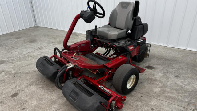 226-431_Toro-Greensmaster-3150-Greens-Mower-7-800×600-1