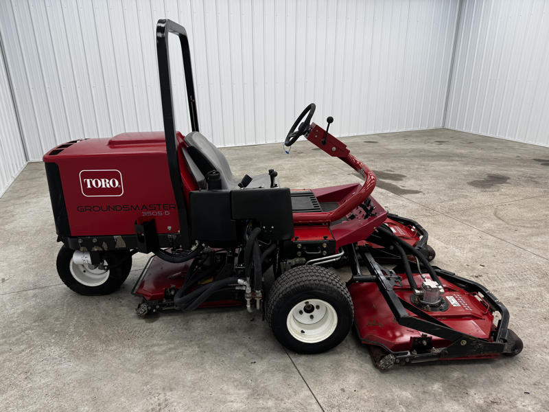 226-432_Toro-Groundsmaster-3505-2WD-Diesel-Contouring-Mower-2-800×600-1