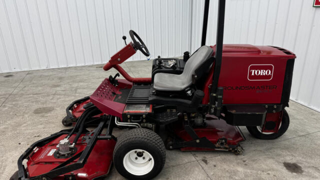 226-432_Toro-Groundsmaster-3505-2WD-Diesel-Contouring-Mower-4-800×600-1
