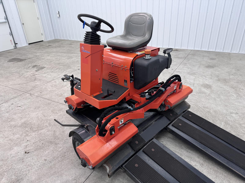 226-447_Smithco-Tournament-Ultra-XXL-Greens-Roller-7-800×600-1