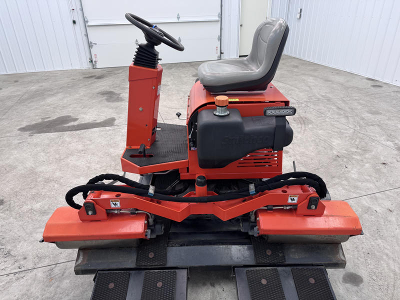 226-447_Smithco-Tournament-Ultra-XXL-Greens-Roller-8-800×600-1