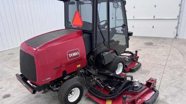 226-449_Toro-Groundsmaster-4010-11ft-Wide-Area-Mower-w_-Conditioned-Cab-7-800×600-1