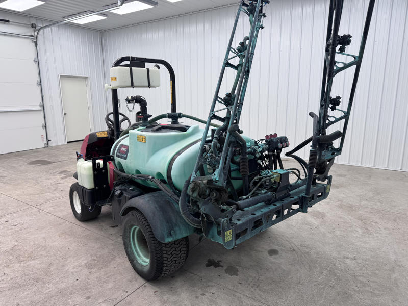 226-462_Toro-Multi-Pro-1750-Turf-Sprayer-5-800×600-1