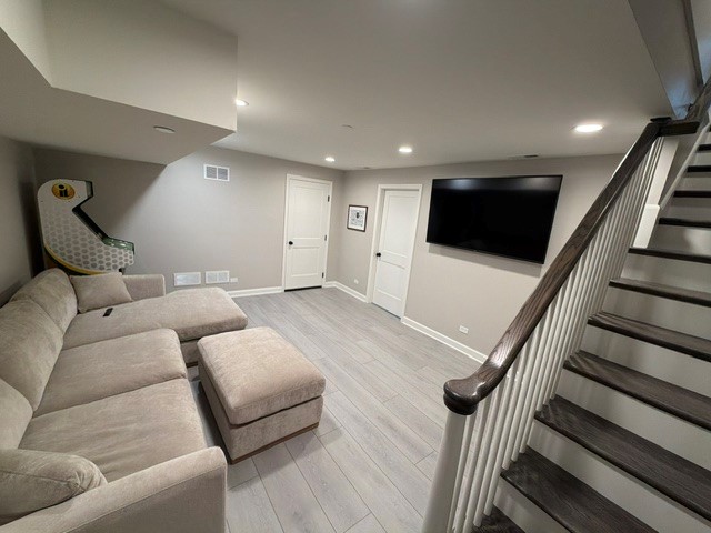 Intern-House-Basement-Common-Area-4