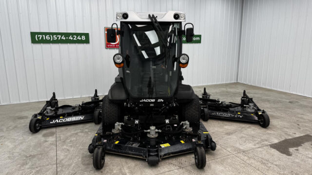 Jacobsen-HR800-Diesel-4WD-Climate-Controlled-Cab-Wide-Area-Mower-8-800×600-1