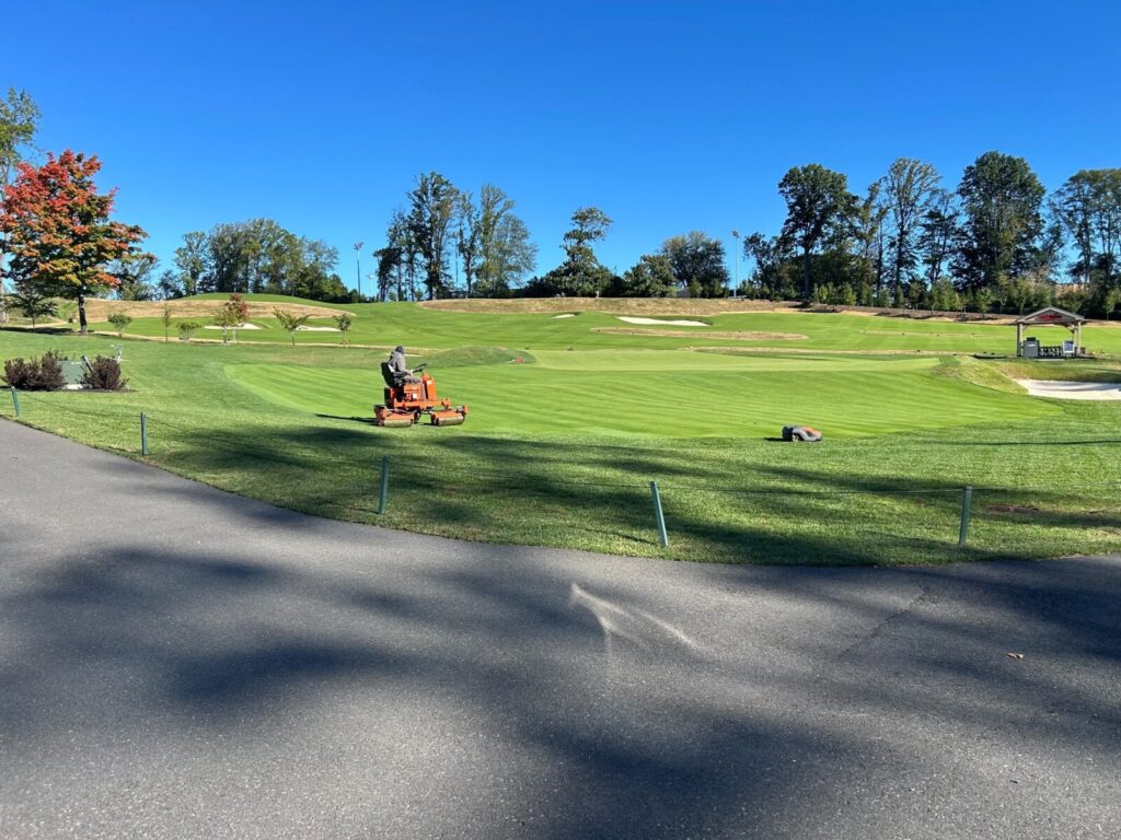 Same-Olsen-Rolling-Chipping-Approach-at-The-Landing-with-Trim-Reaper-in-Foreground