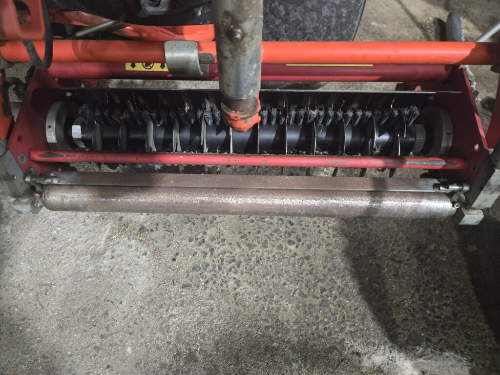ThatchAway-Scarifier
