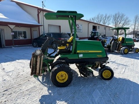 065363johndeere5.jpg.4a3c6dd7b7c95491207a929d2971c3ba.jpg