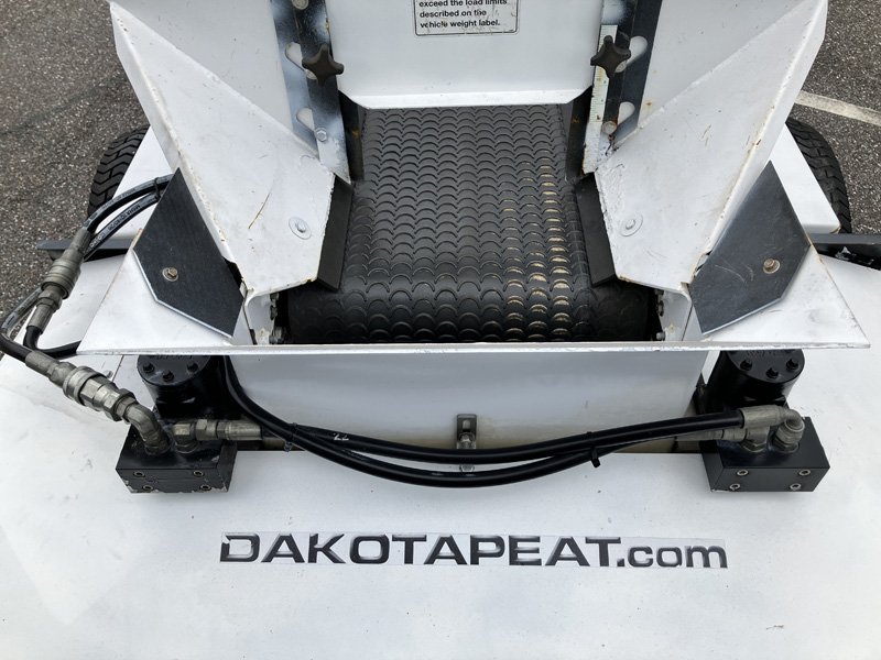 2019_Dakota_410_Turf_Tender_Used_Statewide_Turf_Equipment_700T-078(2).jpg.fca7b82c841a2c4212608f20f6a7915b.jpg