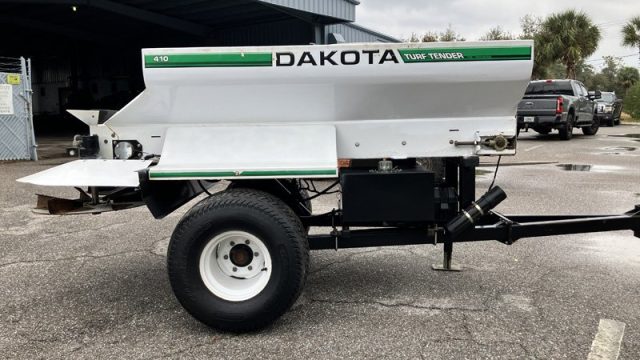 2019_Dakota_410_Turf_Tender_Used_Statewide_Turf_Equipment_700T-078(3).jpg.e1103b1e23c9513e67c792e8518f7b52.jpg