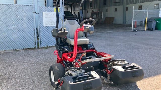 2019_Toro_Greensmaster_3320_Used_Greens_Mower_Statewide_Turf_Equipment_250T-230(1).jpg.559cdaa1b3e2dde0402fdd9946824d3a.jpg