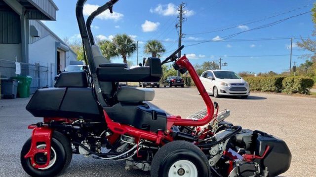 2019_Toro_Greensmaster_3320_Used_Greens_Mower_Statewide_Turf_Equipment_250T-230(3).jpg.5a853f819d4dbb5f47682192e06fcd04.jpg