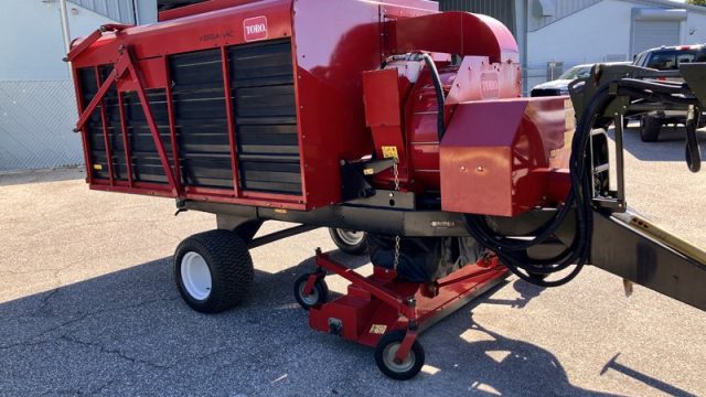 2020_Toro_Versa_Vac_Used_Sweeper_Vac_Statewide_Turf_Equipment_100V-028(1(5).jpg.7f865e6762bbc6af34f6dd7d424644f4.jpg