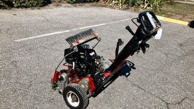 2021_Toro_1021_Used-Walking_Greensmower_Statewide_Turf_Equipment_300T-259(2).jpg.4ff4daee309c0a5051d3ddd556595d87.jpg