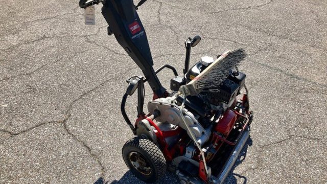 2021_Toro_1021_Used-Walking_Greensmower_Statewide_Turf_Equipment_300T-259(6).jpg.f43f97543b48cd662659a91e242c09ae.jpg