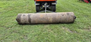 Landscape 8 ft Turf Roller
