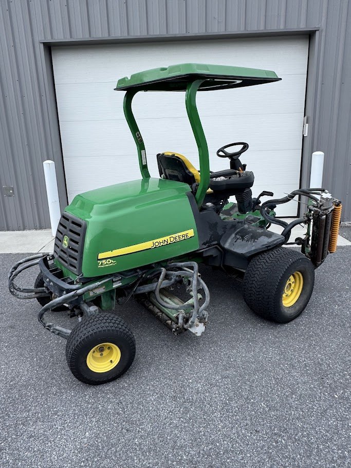 Fairwaymower3.jpg.68b0f406f54bb2b57eff8556d06f9ad5.jpg
