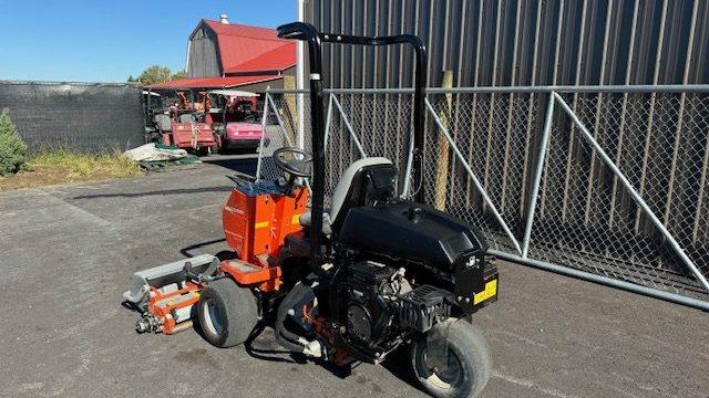IMG_6452UsedJacobsenGreenkingIV-DGreensMowerforsale.jpg.83ce85fae14f16eb5e29d84bf7de04bd.jpg