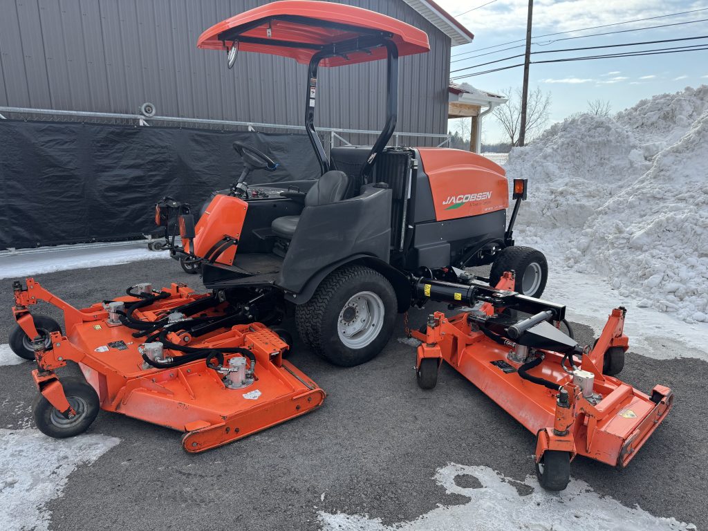 Jacobsen-9016-Rotary-Mower-4.jpeg.4b0ff7339287a516709da4a3d8aec820.jpeg