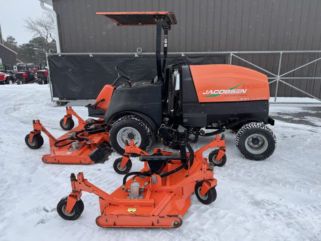 Jacobsen-9016-mower-3.jpeg.a4f76644e06a89c10e8721b9024e7c0c.jpeg