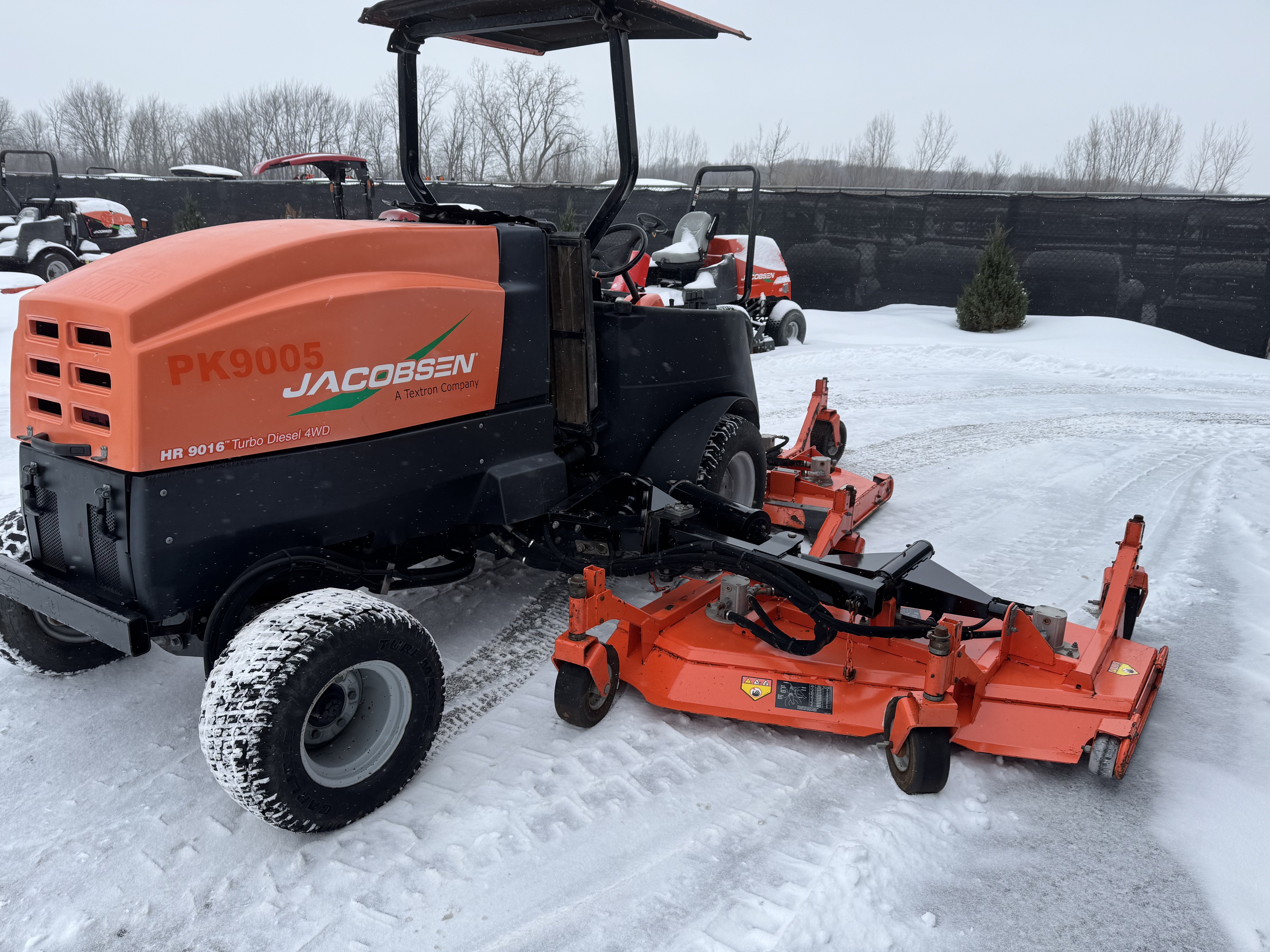 Jacobsen-9016-mower-5.jpeg.8854ea0de2f7d6345cc0b6583c6490dc.jpeg