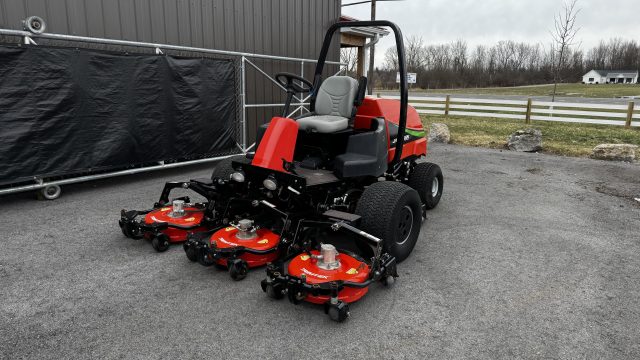 Jacobsen-AR522-Rough-Mower-3.jpg.df69dc6210e51d323666fc815aeefeb6.jpg