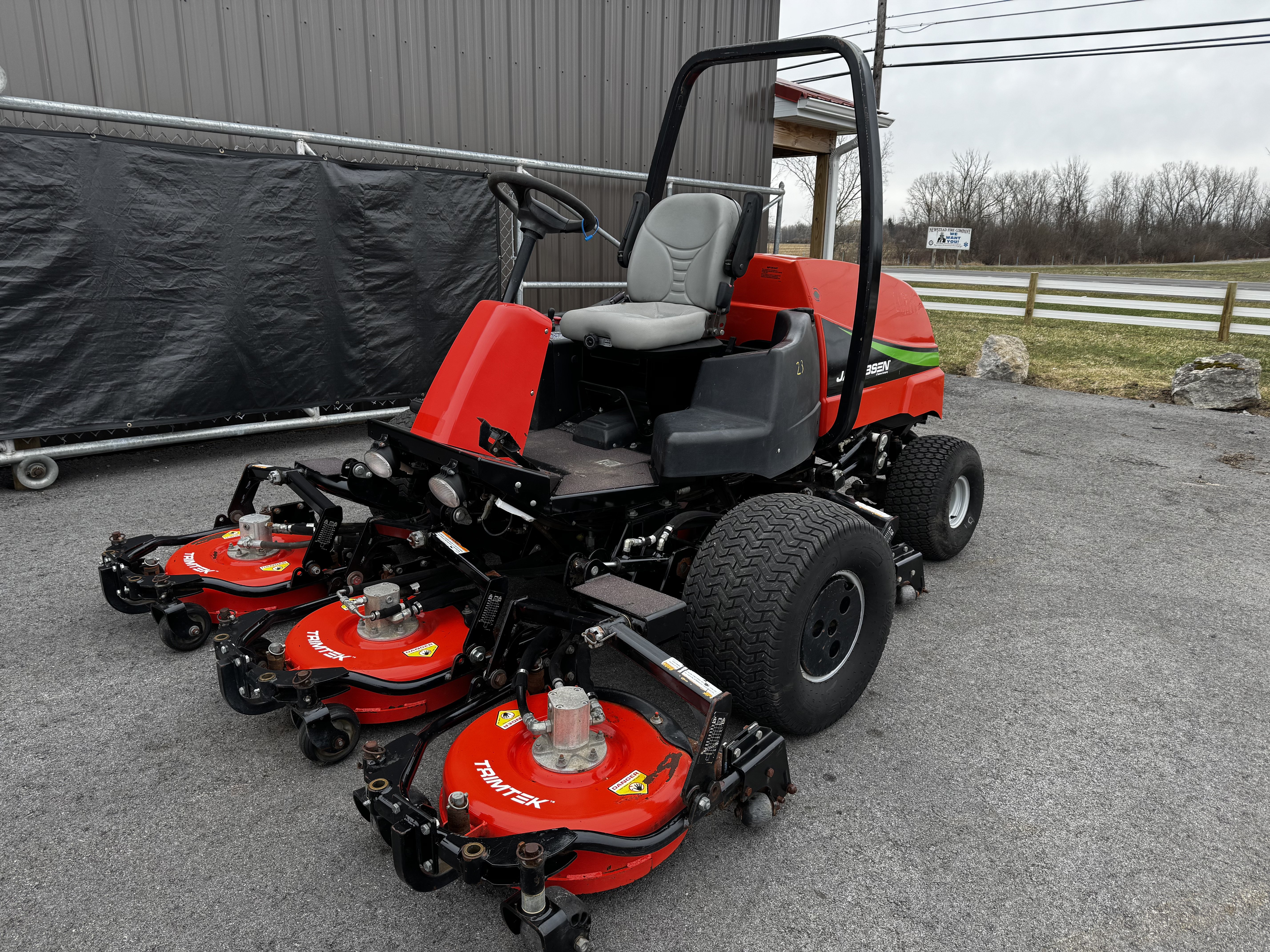 Jacobsen-AR522-Rough-Mower-5.jpg.fe43c9b59525fc4c48267169215c190c.jpg
