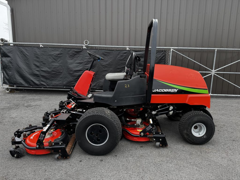 Jacobsen-AR522-Rough-Mower-6.jpg.9dd6365574773337f8d683e56647db32.jpg