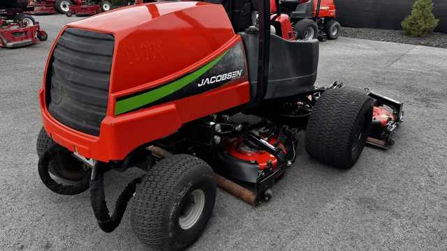 Jacobsen-AR522-Rough-Mower-8.jpg.8588f947d4dda90eddc915d71f41a135.jpg