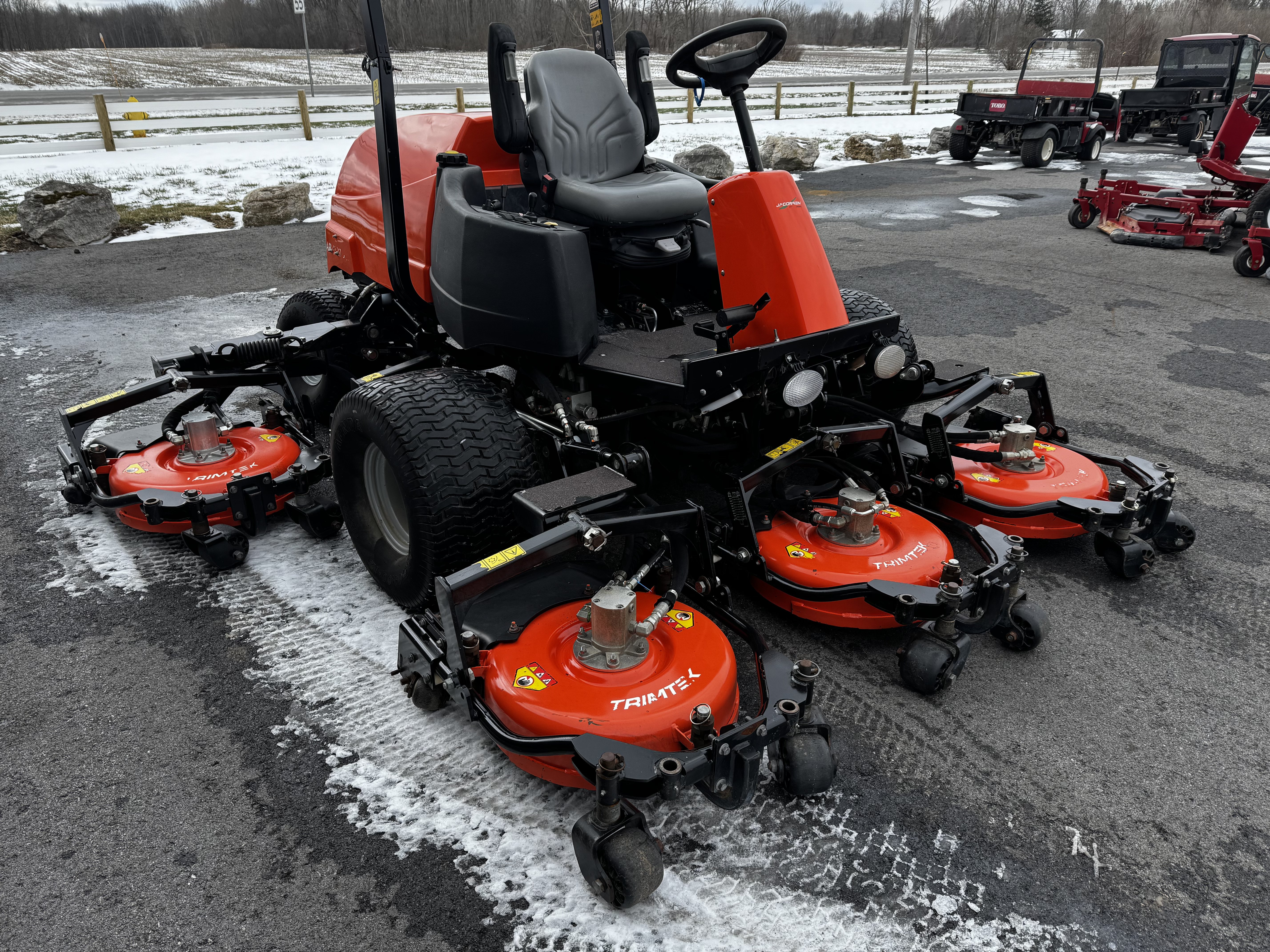 Jacobsen-AR722-Diesel-4WD-Contour-Rotary-Mower-2.jpg.d0189511647b703541b26dd04b0d6cea.jpg