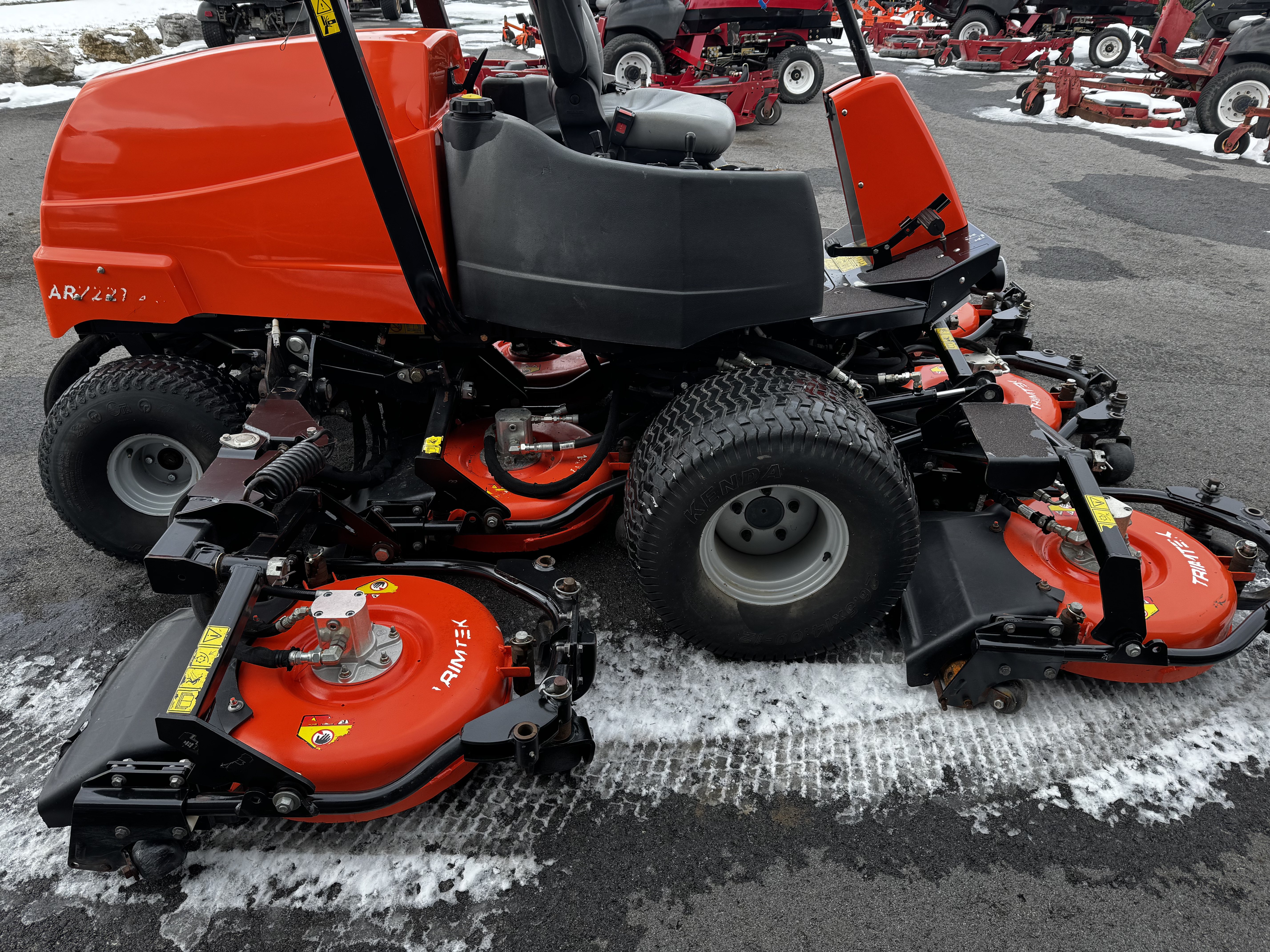 Jacobsen-AR722-Diesel-4WD-Contour-Rotary-Mower-3.jpg.582727b483c50dd6b7fd1a3c64aaa7b3.jpg