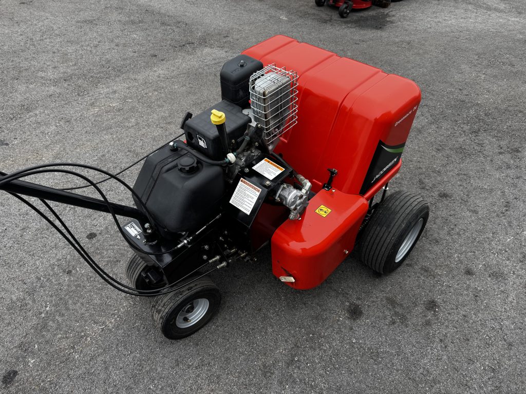 Jacobsen-Greensaire-24-GA24-Walk-Behind-Aerator-2.jpg.4f8ebaa9327f0256c36673c684f812ee.jpg