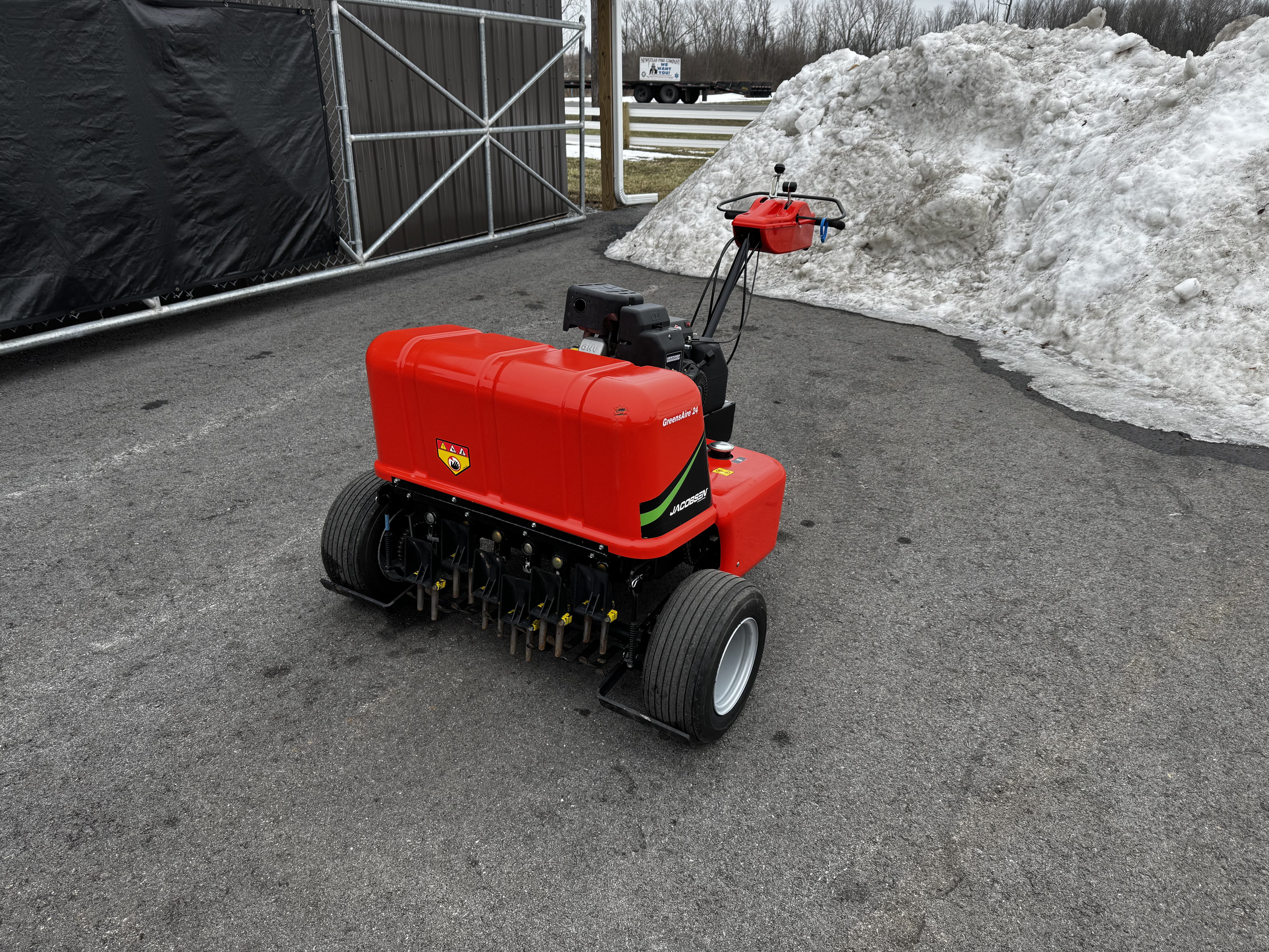 Jacobsen-Greensaire-24-GA24-Walk-Behind-Aerator-2.jpg.c5cd71cc882ed36f5708f0810fe3e92e.jpg