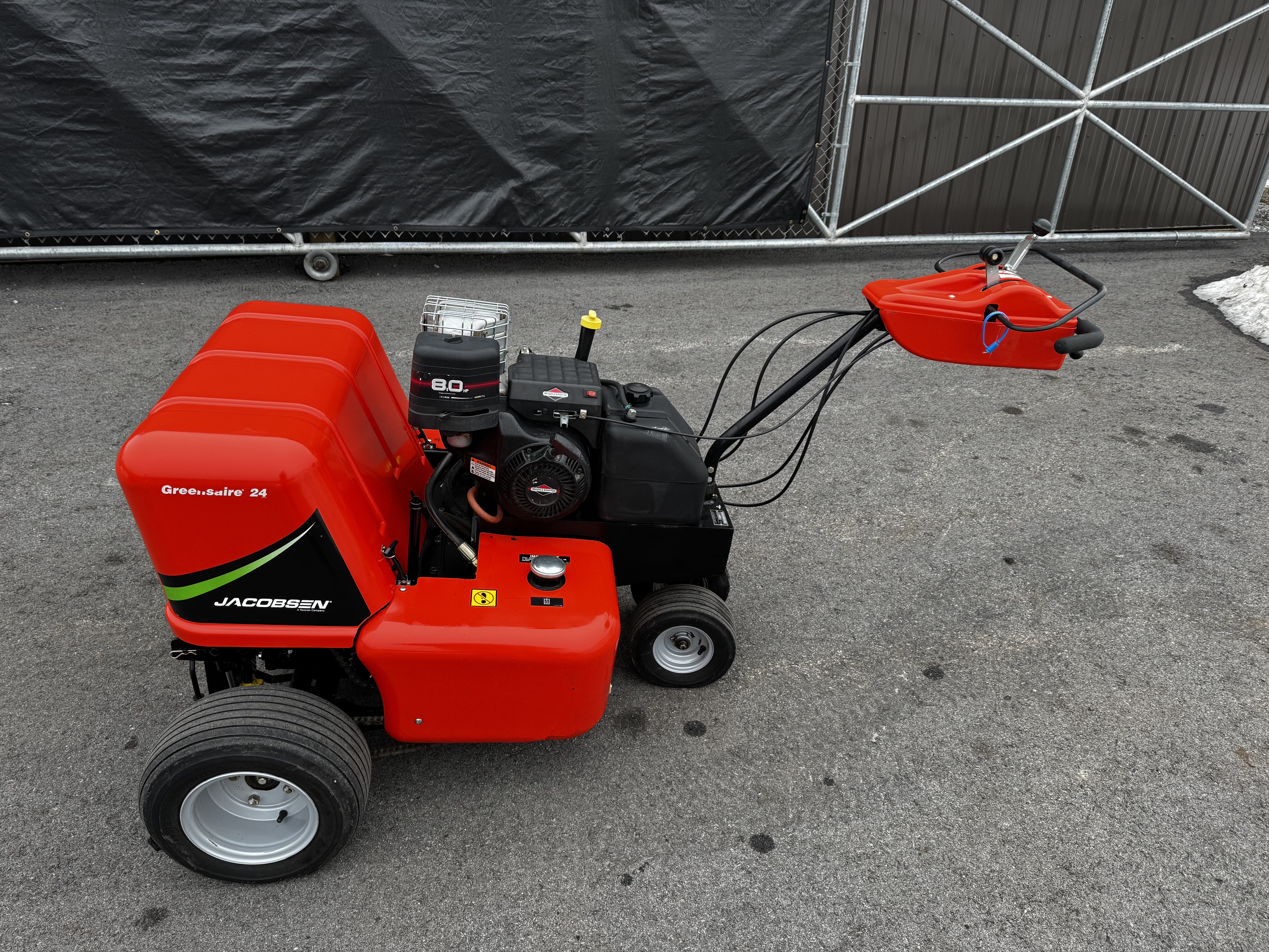 Jacobsen-Greensaire-24-GA24-Walk-Behind-Aerator-3.jpg.2c6d79f145e6737e50911d1c39e00fa7.jpg