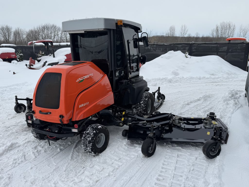 Jacobsen-HR800-Cab-Rotary-Mower-7.jpeg.9f02c906a4968acdd707be515aa236f3.jpeg