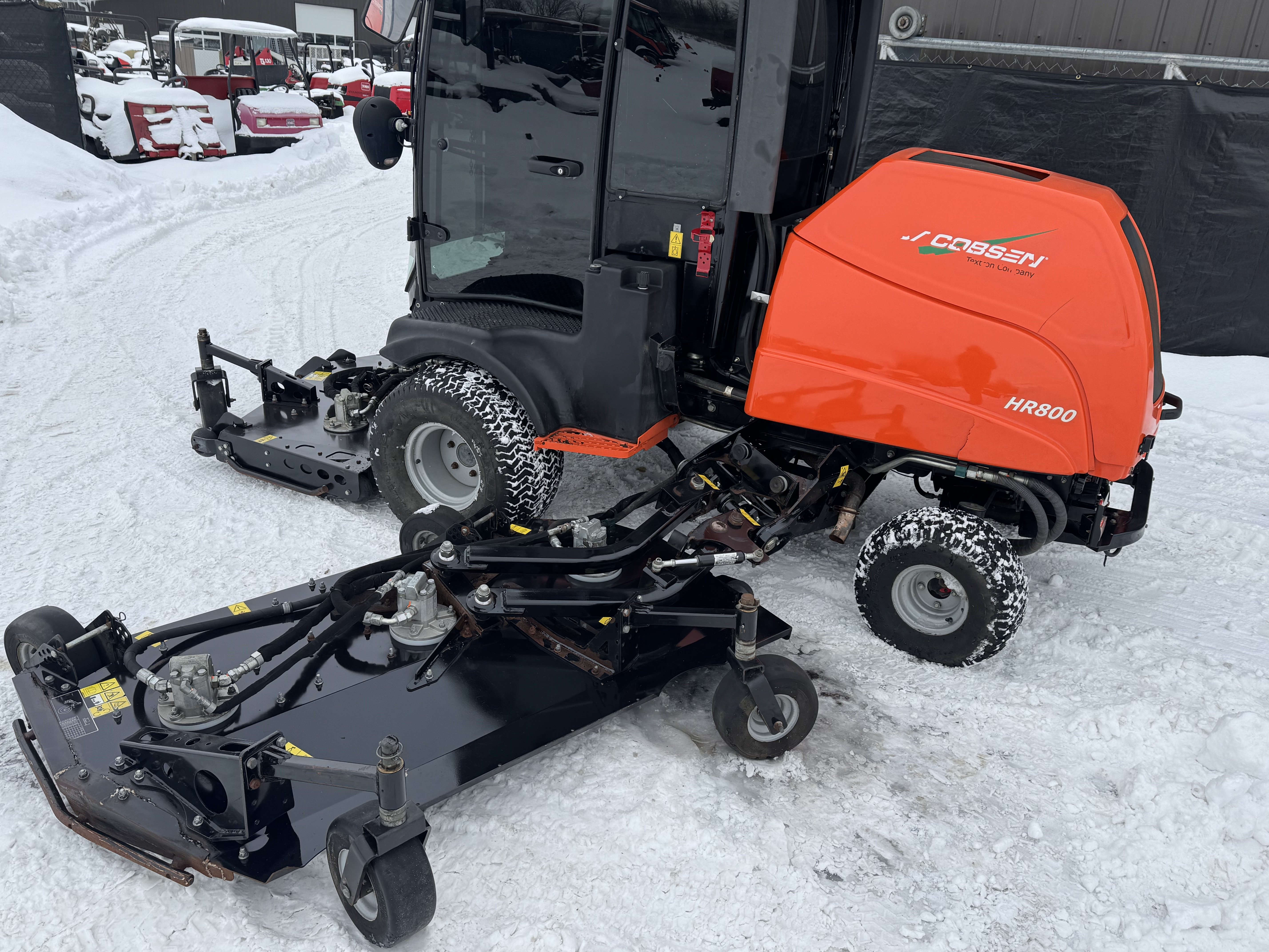 Jacobsen-HR800-Cab-Rotary-Mower-8.jpeg.74b81b5462cfefa6f6550904a76ebb44.jpeg
