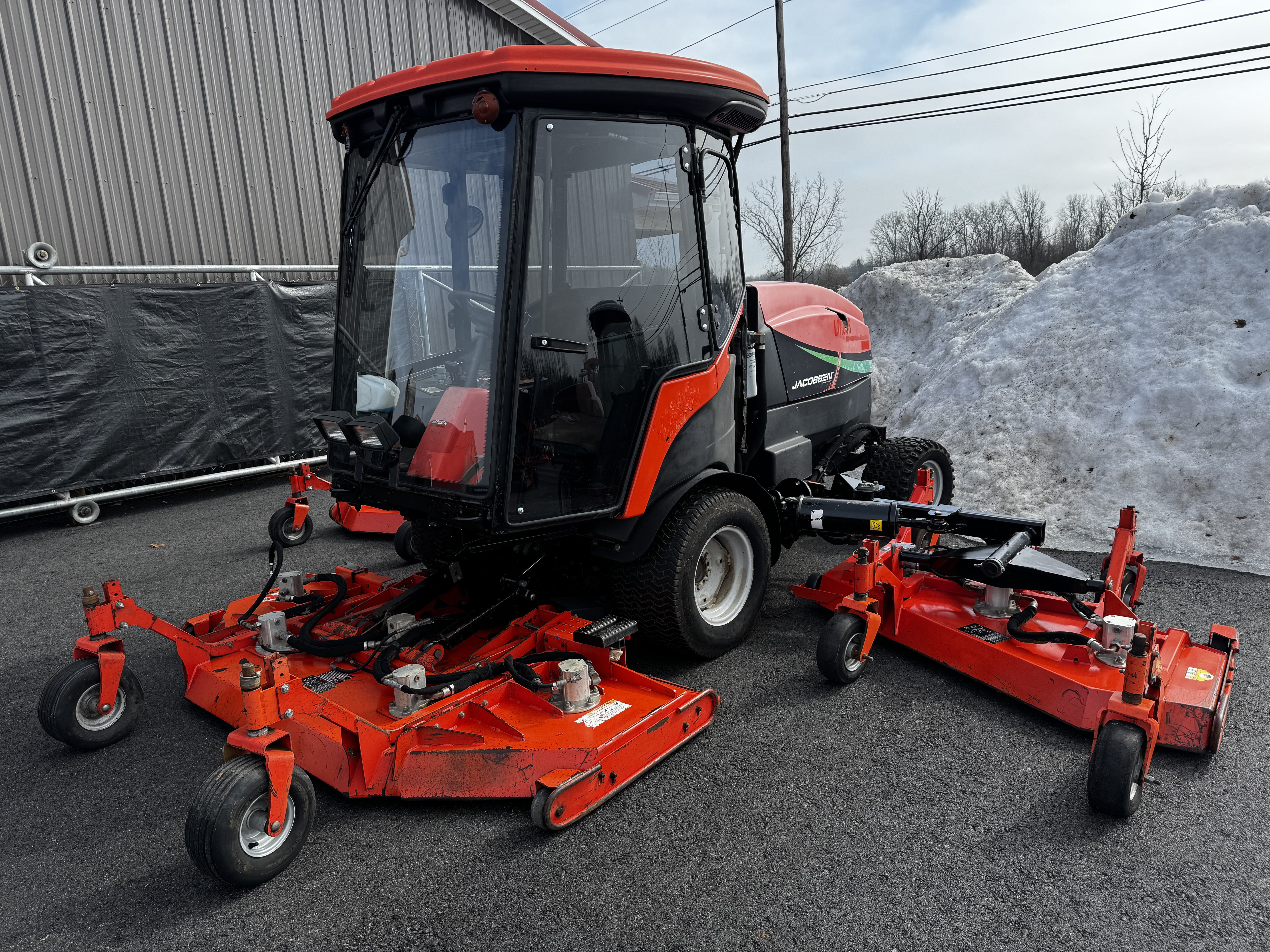 Jacobsen-HR9016-Wide-Area-Mower-6.jpg.c031aaa426b903b77db49b7bb8293781.jpg