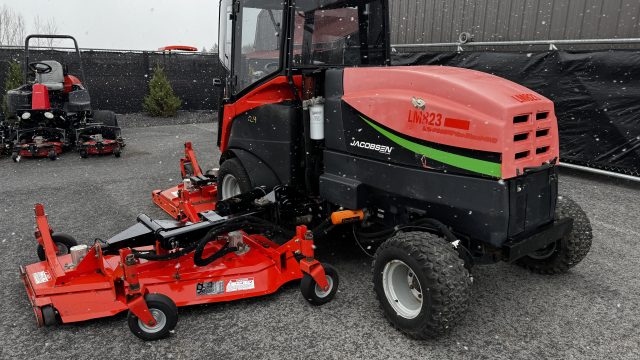 Jacobsen-HR9016-Wide-Area-Mower-8.jpg.587a5cd76c92056faee94db3023b2322.jpg