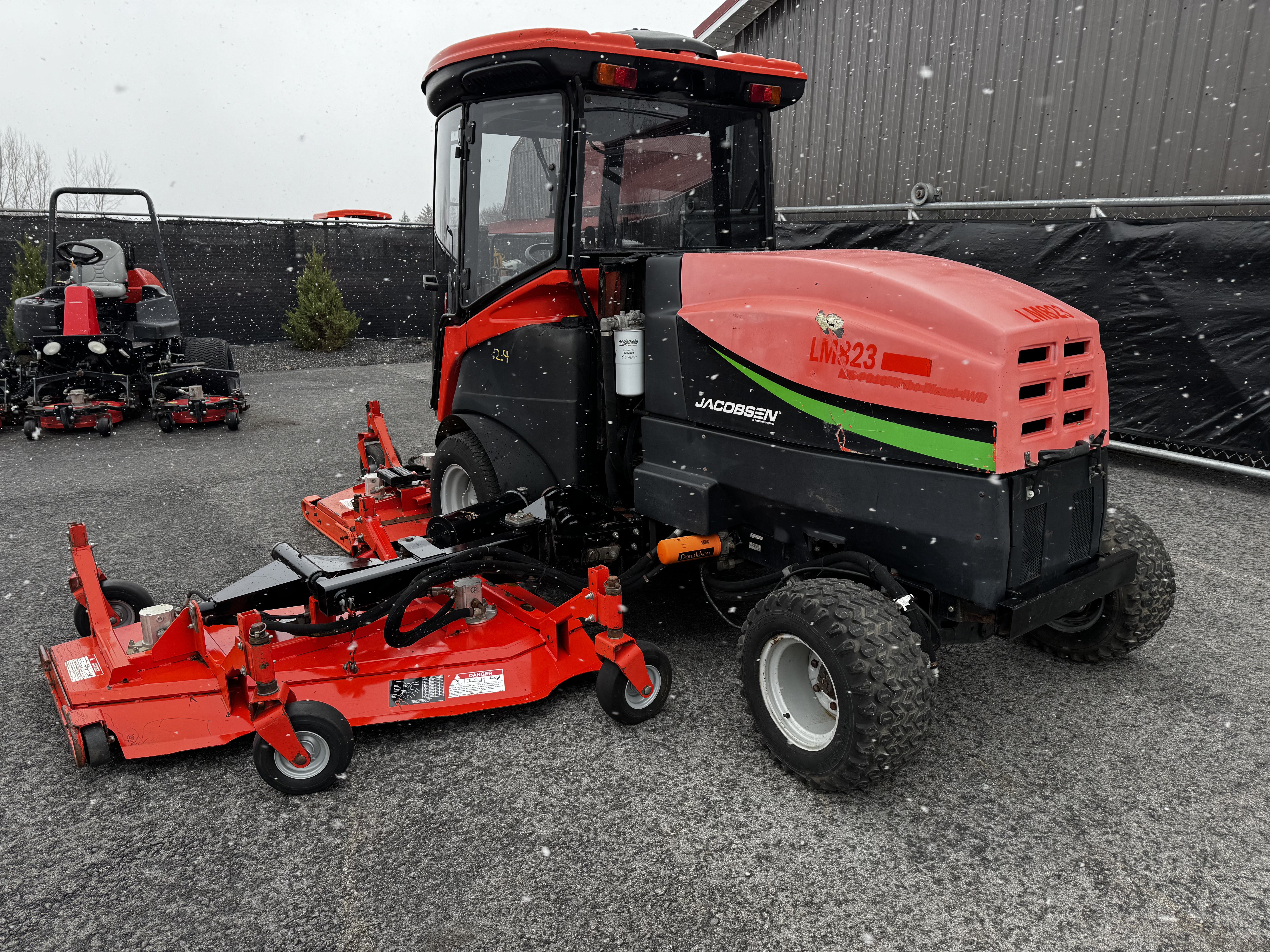 Jacobsen-HR9016-Wide-Area-Mower-8.jpg.587a5cd76c92056faee94db3023b2322.jpg