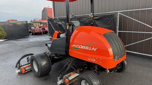 Jacobsen-LF550-2×4-Fairway-Mower-4.jpeg.41ad51f9595cf7b09b2379b4edadd6c3.jpeg