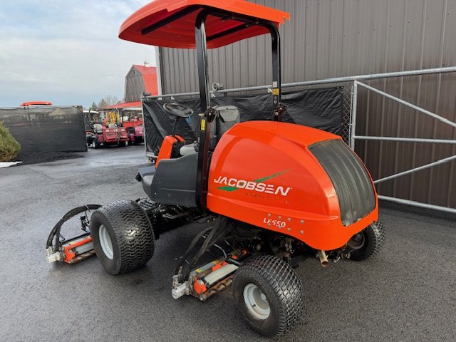 Jacobsen-LF550-2×4-Fairway-Mower-4.jpeg.41ad51f9595cf7b09b2379b4edadd6c3.jpeg