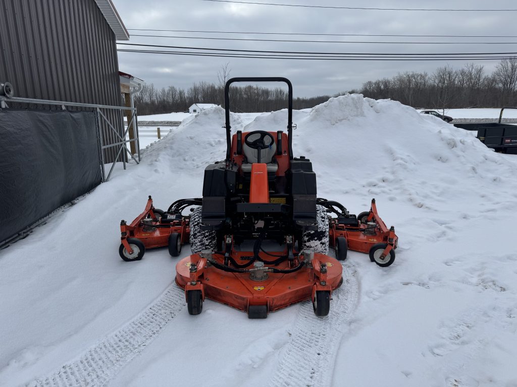 Jacobsen-R311-Rotary-Mower-4.jpeg.2edab971f50e5cab476b9b69a9c39c84.jpeg