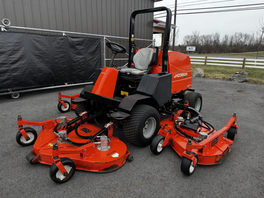 Jacobsen-R311T-Turbo-Diesel-Wide-Area-Rotary-Mower-5.jpg.f61c8244605637dc5ac39bbf0e65da61.jpg