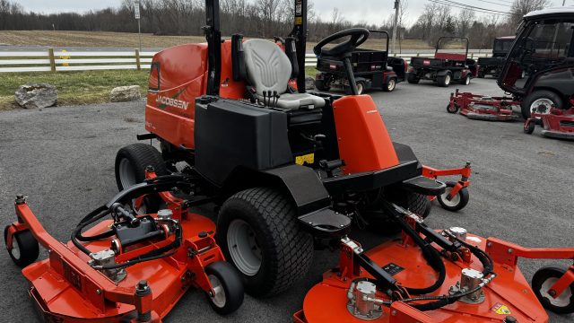 Jacobsen-R311T-Turbo-Diesel-Wide-Area-Rotary-Mower-8.jpg.da24bde3e60ed92d18ff342b34bf3fdb.jpg