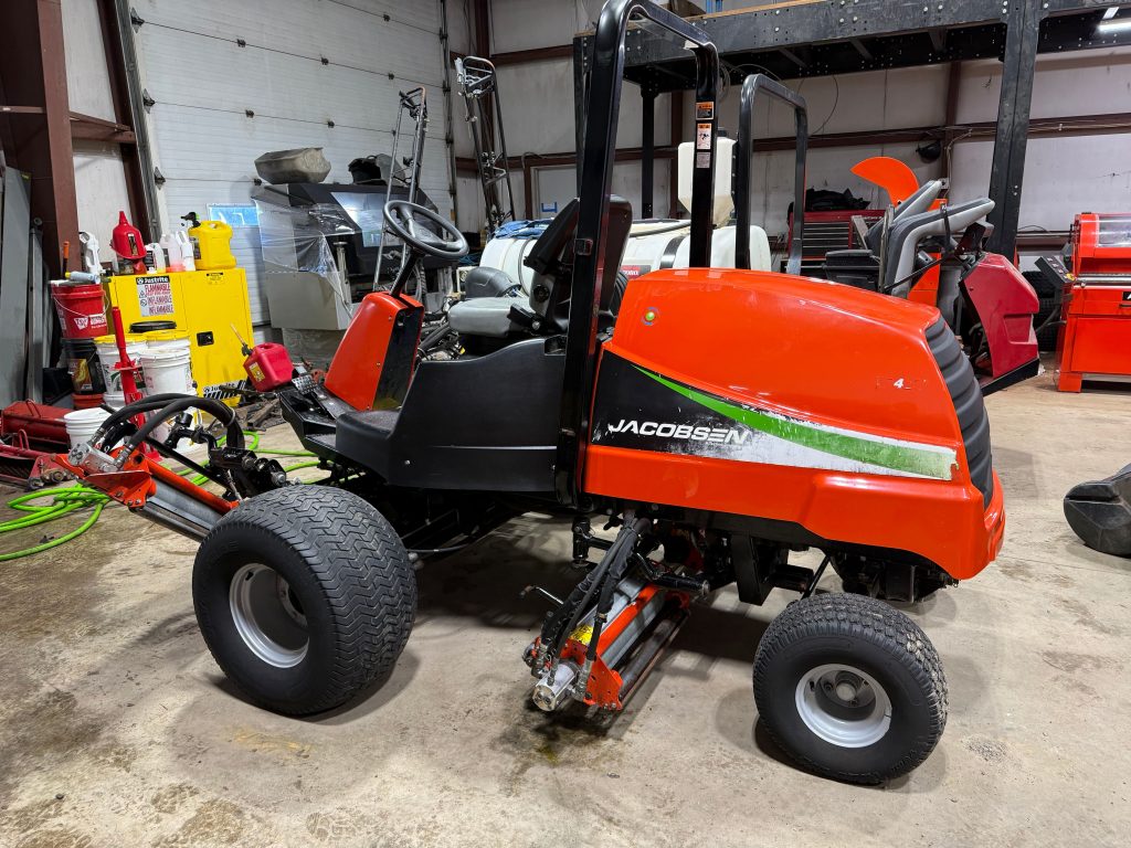 JacobsenFairwaymower22013.jpeg.0da8ede8c08abcfae6ee65d54bf68dd1.jpeg